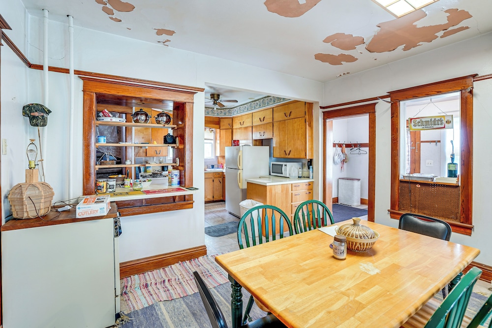 Cozy Rural Hideaway in Mcintosh County!
