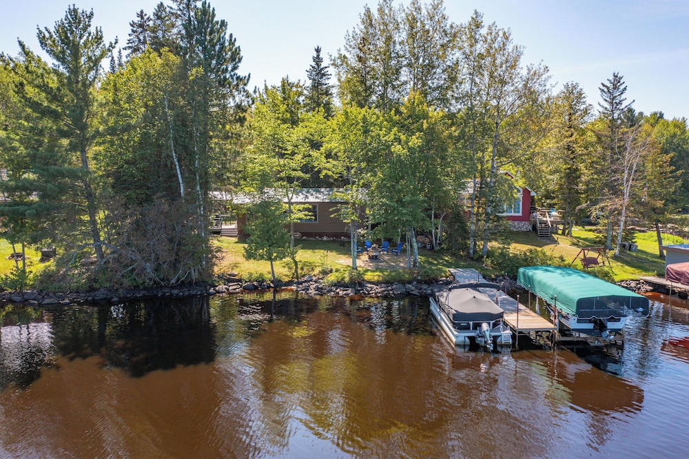 Lakefront Cabin on Lake Vermilion: Dock, Boat Lift