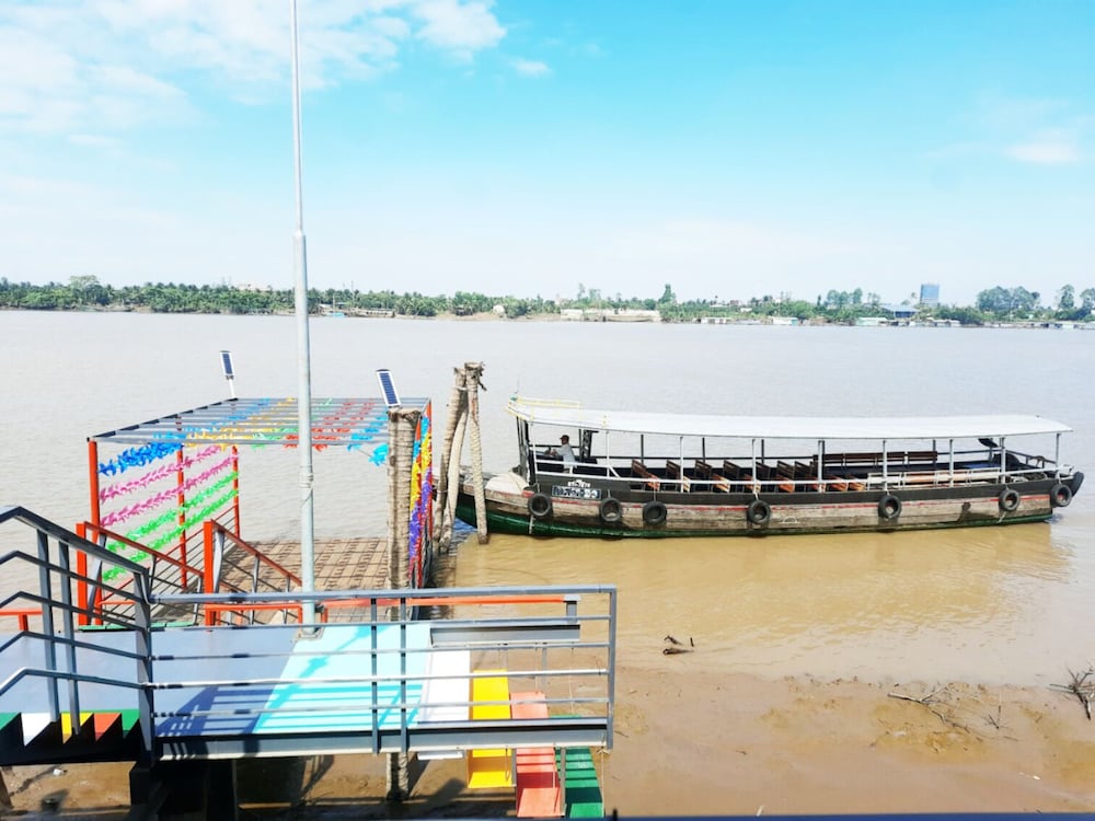 Cồn Phụng Retreats Mekong - Nature Island with Free Boat Shuttle & Fishing