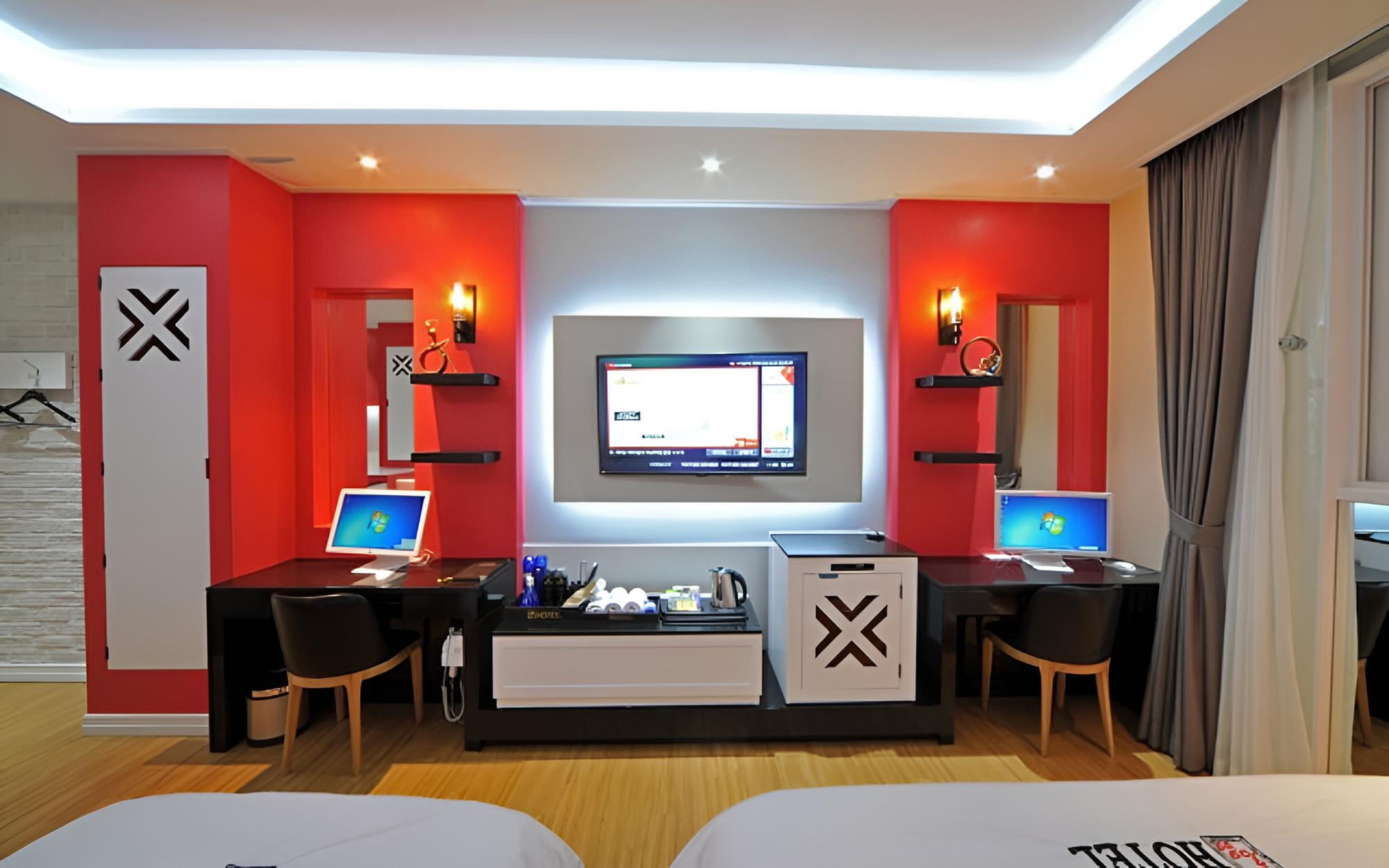 Photo 10