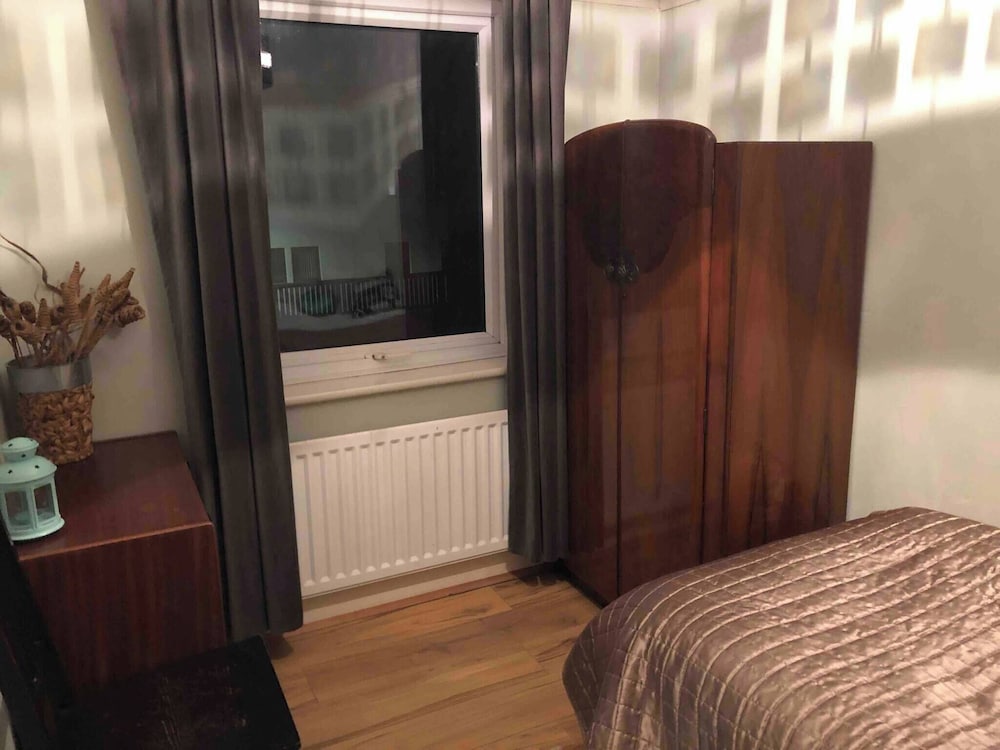 Charming 2 Bedroom Apartment in Gateshead, Close to Newcastle City Centre