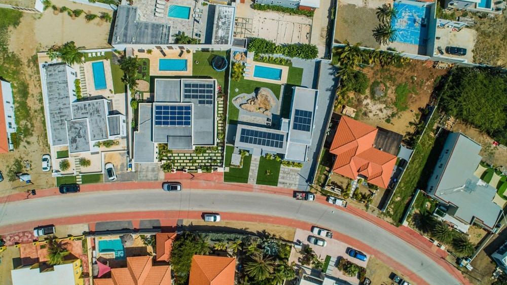 NEW 3BR 3BA Villa w Modern Decor and Private Pool