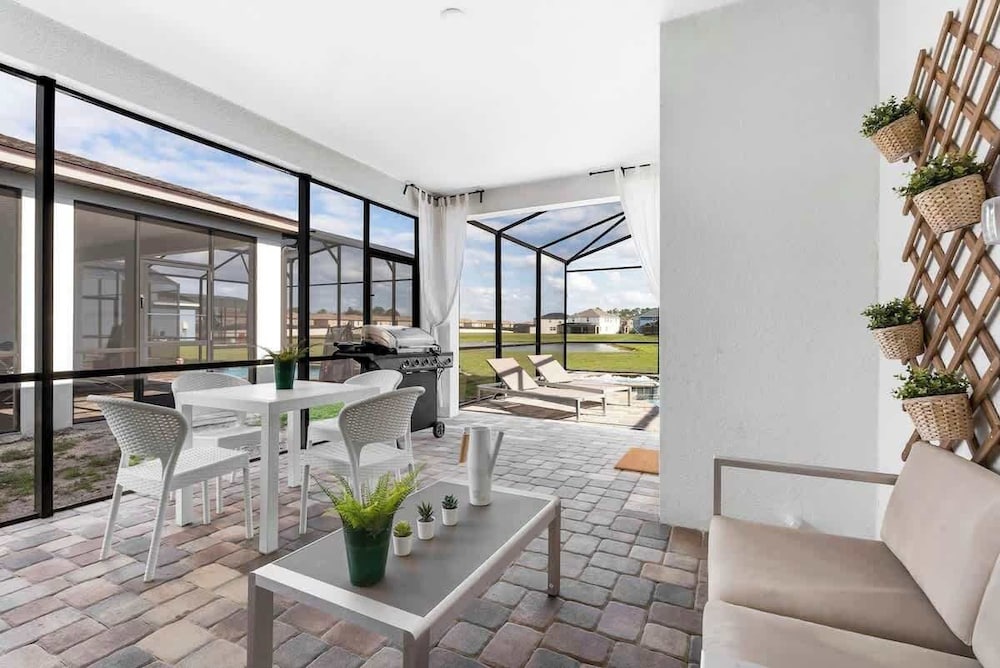 Stunning 7BR Home With Themed Bedrooms
