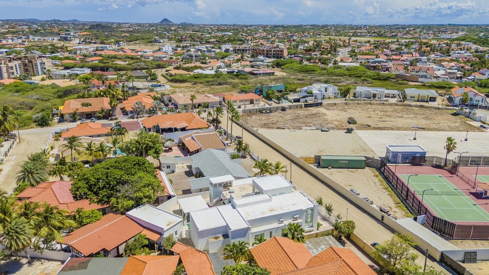 4 4 5 Rooftoppoolpingponggazebonear Ritz Beach