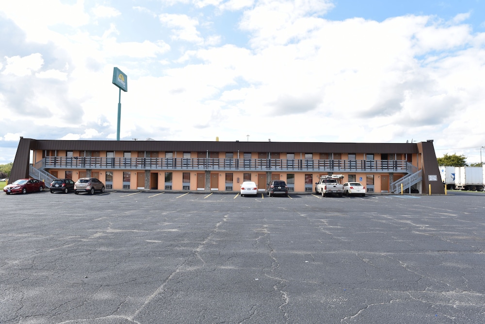 Key West Inn Hobart - Property Image 2
