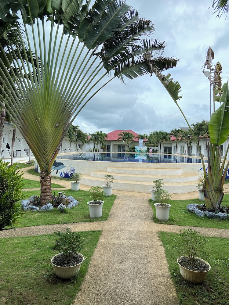 Green Mango Resort