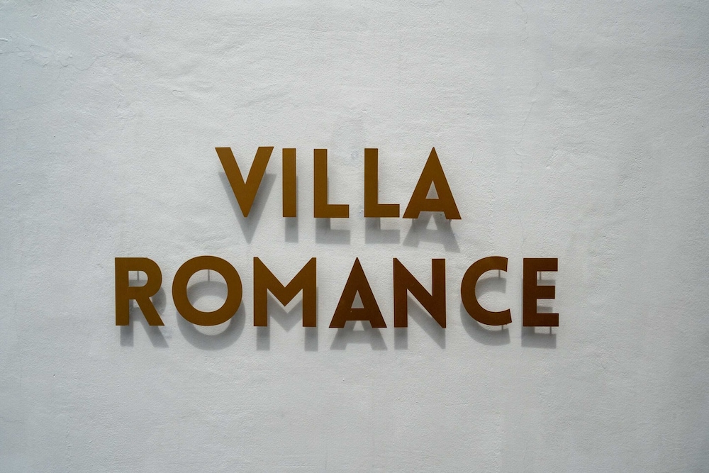 Villa Romance