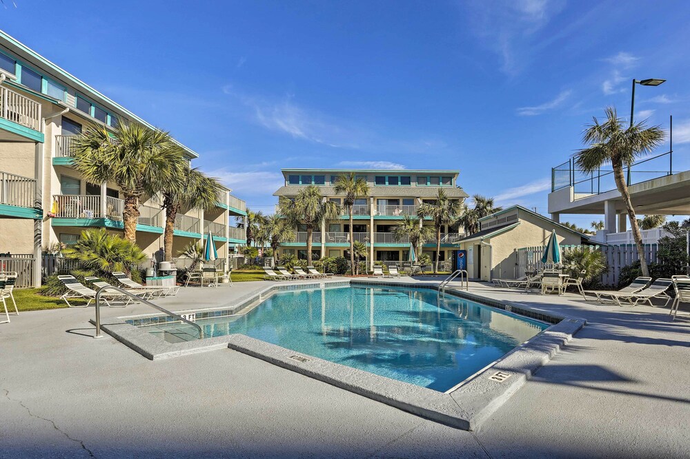 Oceanfront Panama City Beach Condo w/ Balcony! view 3