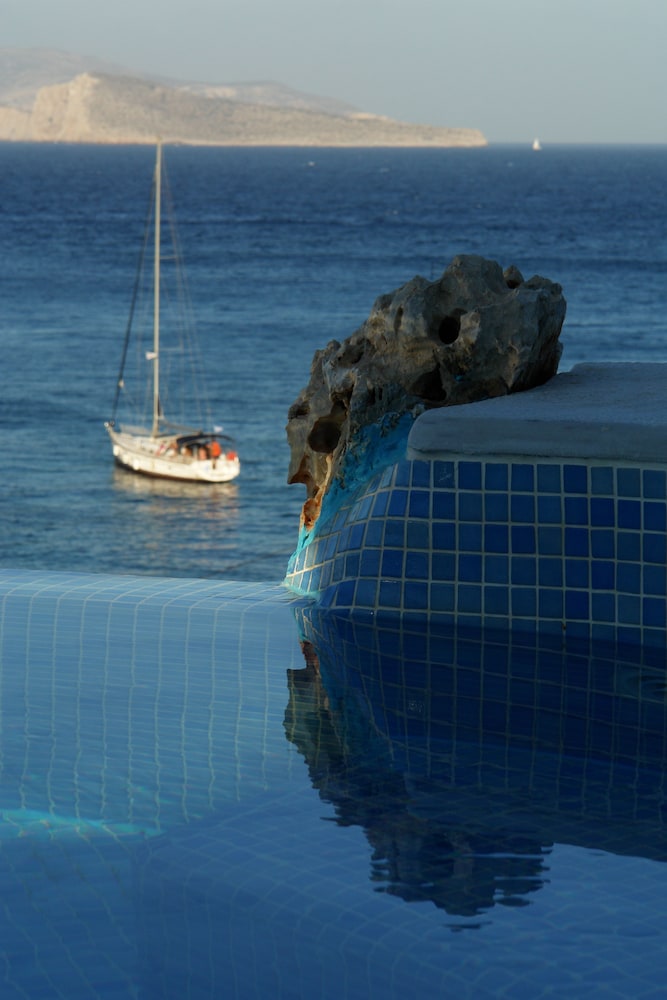 Vrahos Boutique Hotel photo 5