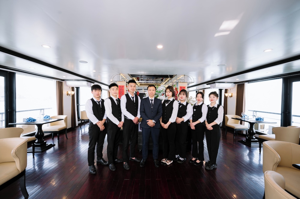 Dragon Premium Cruise