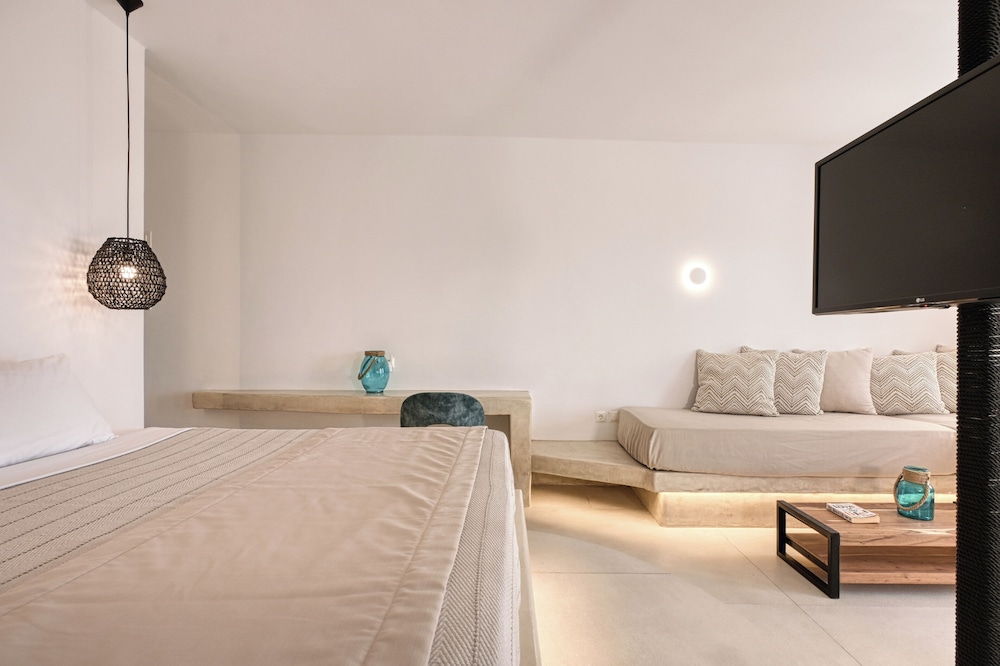 Aloft Suites Mykonos Island