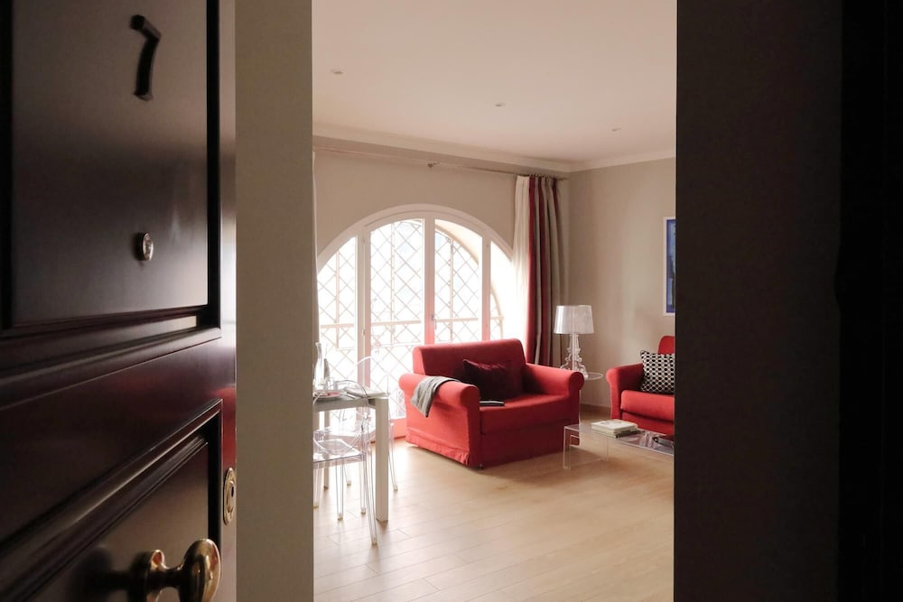 A7 Piazzetta Margutta A7 - My Extra Home