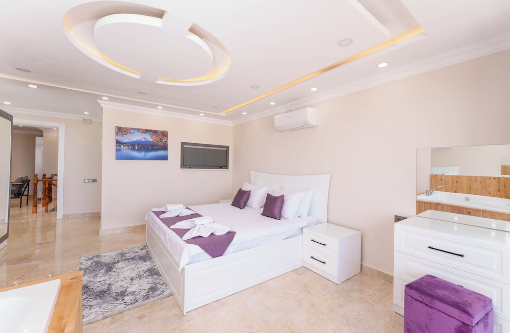 Grand Emora Villas