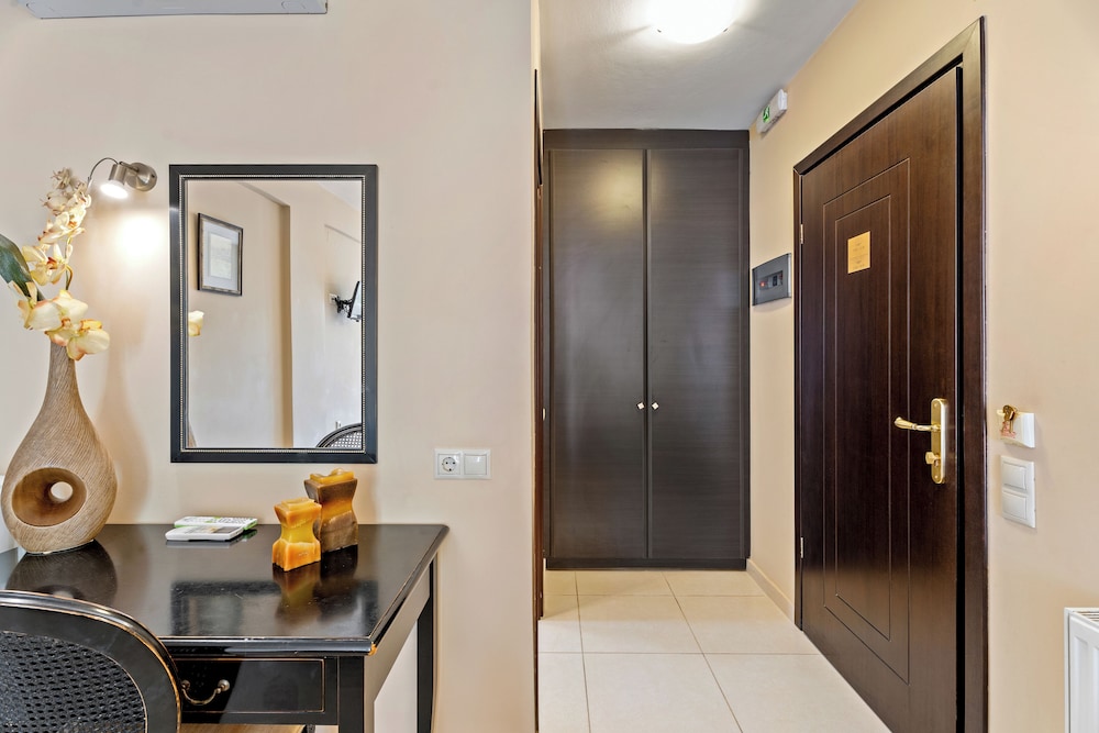 Aerinon Guesthouse