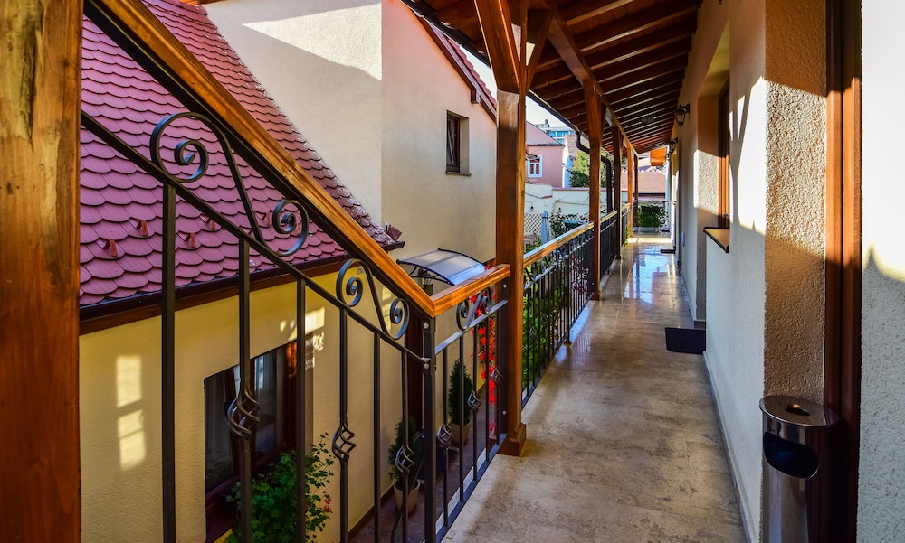 Rosen Villa