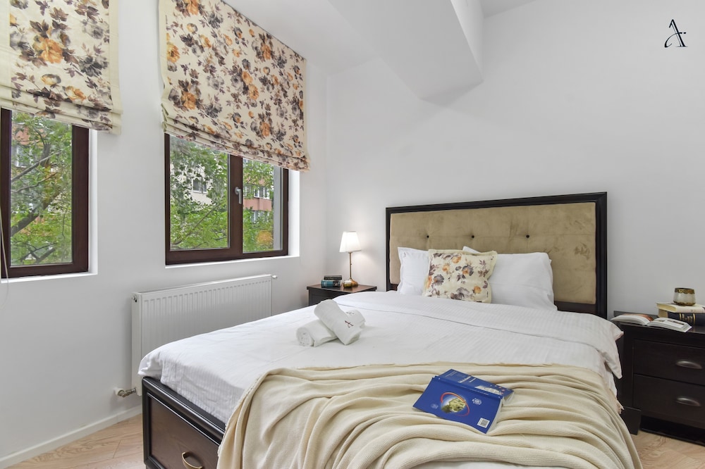 1BDR Apartment close to Unirii Square view 3
