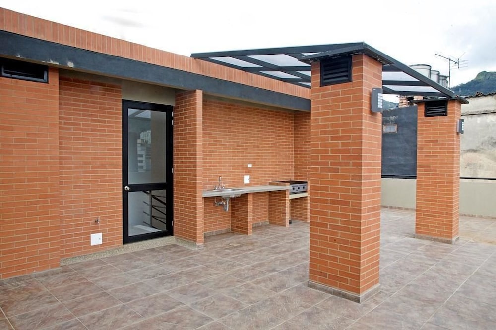 Las Palmas Apartment 306