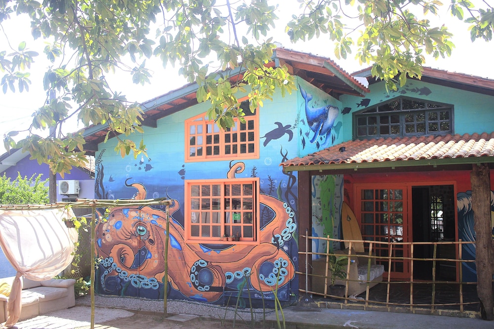Off Ocean Hostel