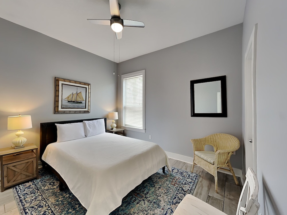 A Sun of a Beach by Southern Vacation Rentals view 2