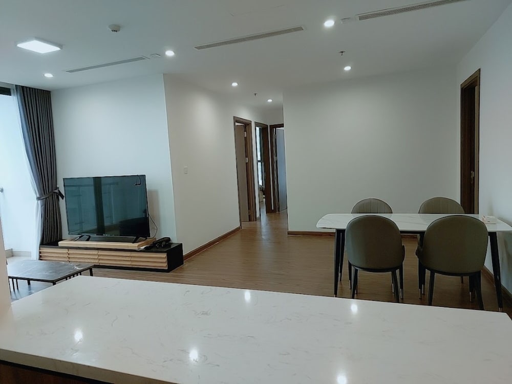 Vinhomes Westpoint Managed by Anstay Residence