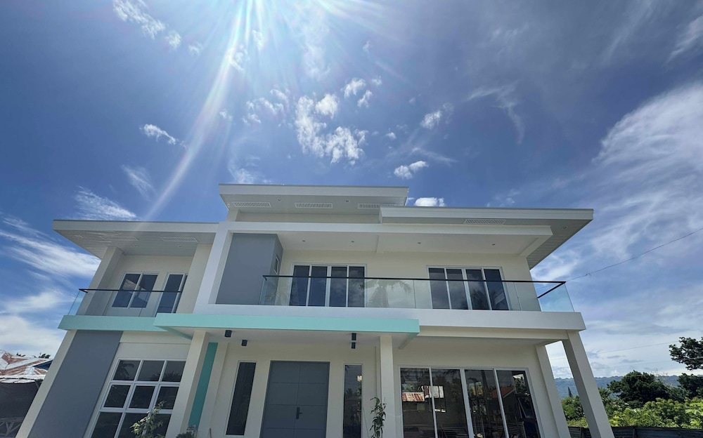 Oia Suites