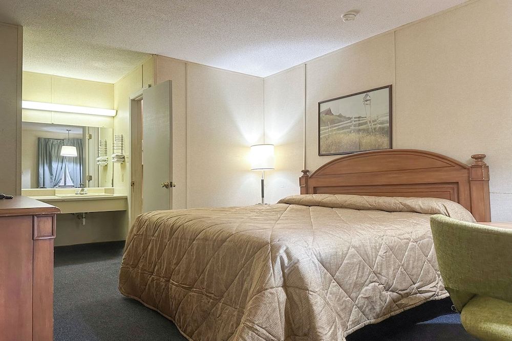 Louisville Inn By Oyo Louisville Municipal Airport