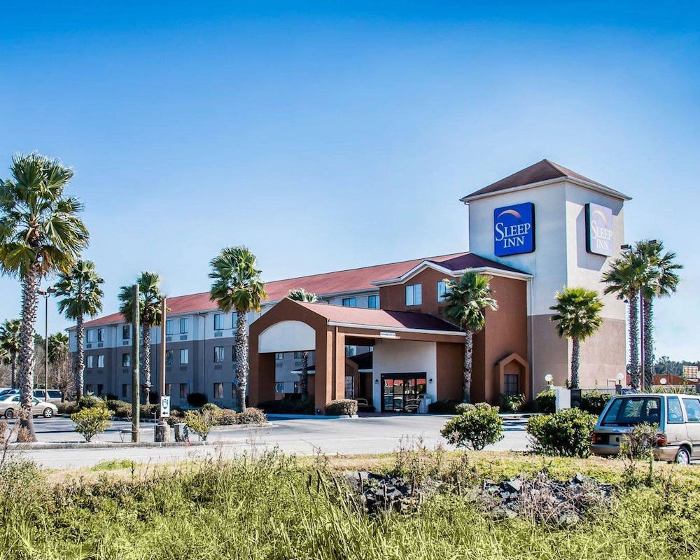 Sleep Inn Hardeeville - I-95 view 5