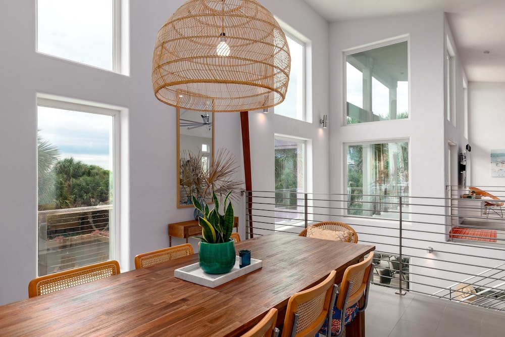 Su Casa view 4