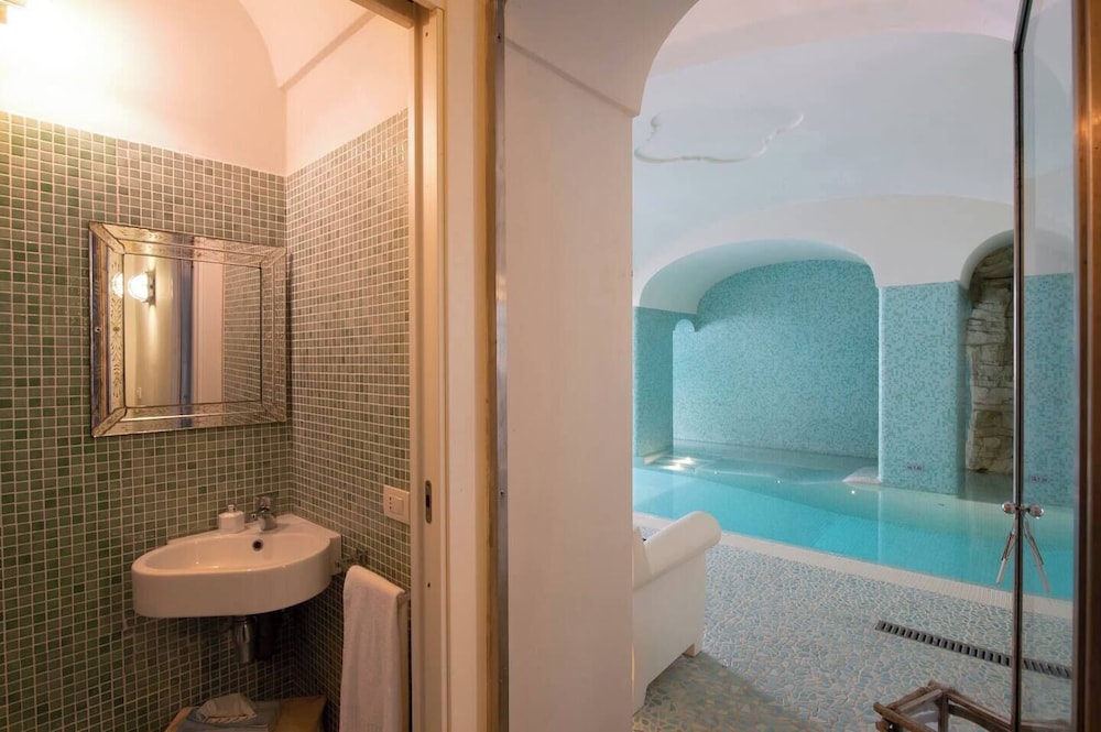 Villa In Positano With Luxury Spa & Amazing View