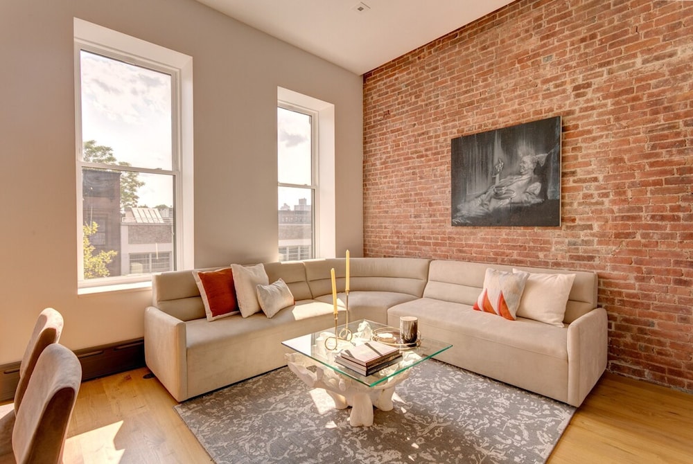 Hawthorn III by Rove Travel 2BR Designer Apt