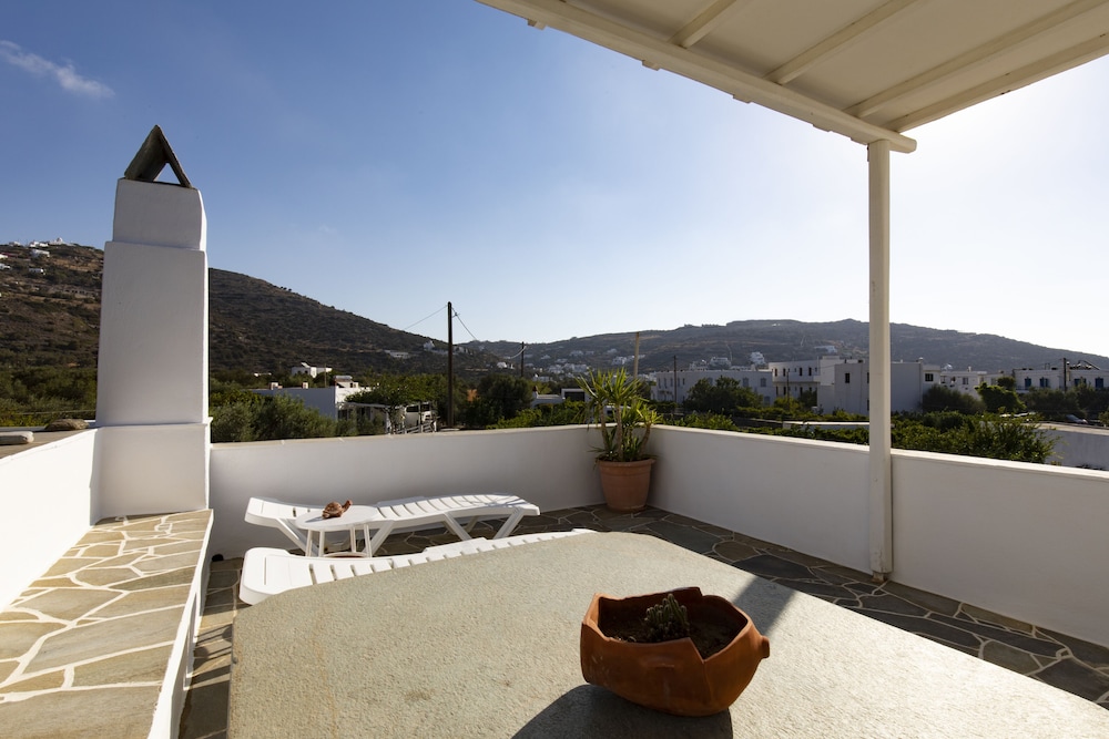 Irini Pension