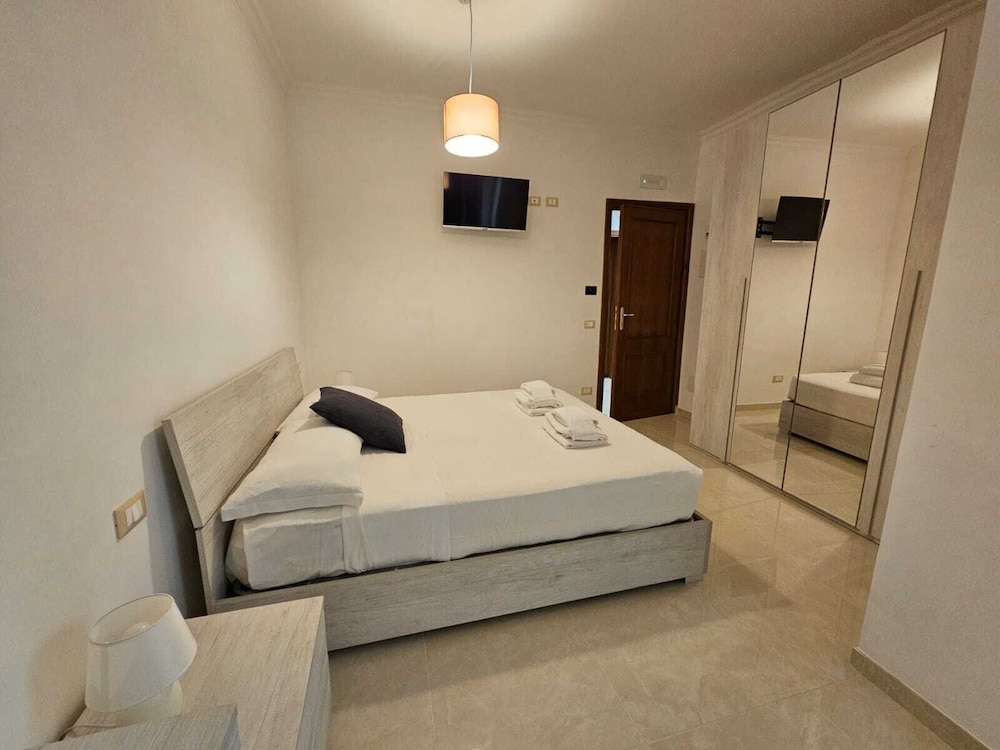 STENDARDI S HOUSE