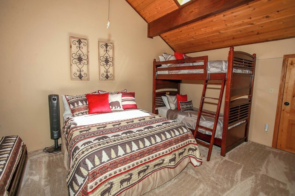 Summit Lodge 1&2