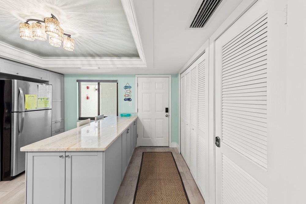 Loggerhead Cay 472 - Beach Front Pet-friendly