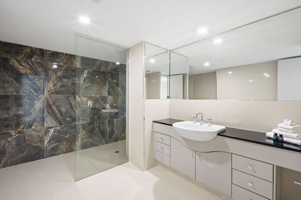 Crown Towers Resort - Luxury Apartment