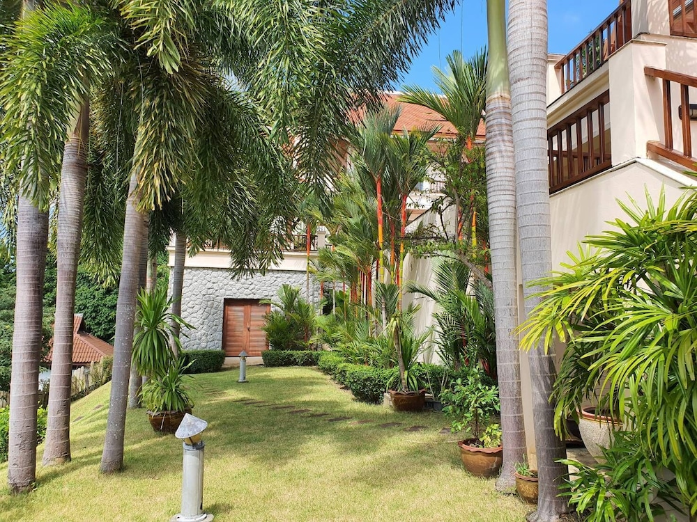Le Chada Villa view 3