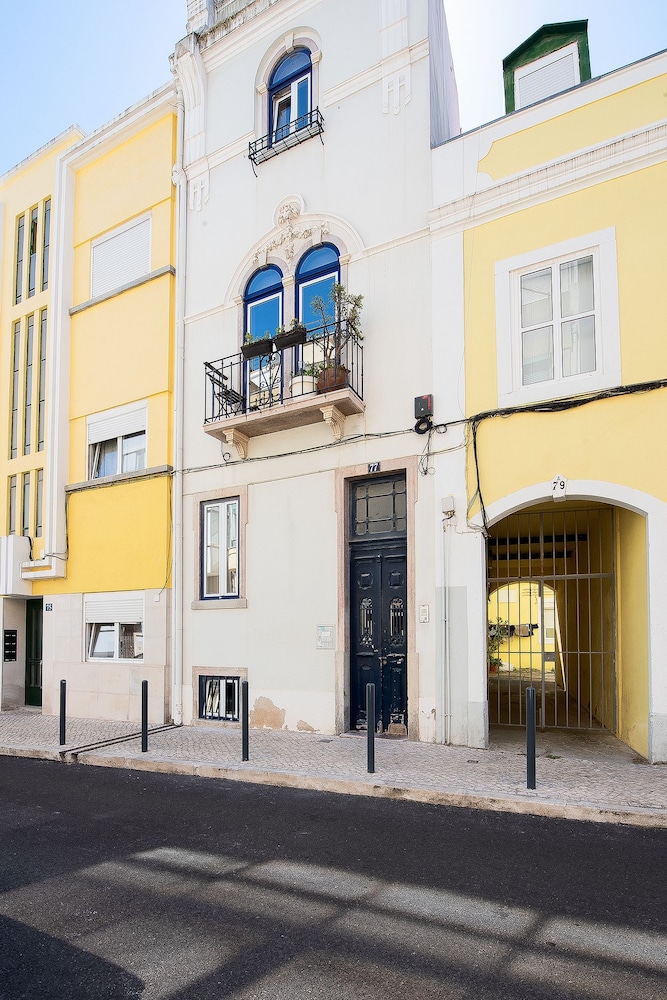 Graça Charming Come and Enjoy Lisbon