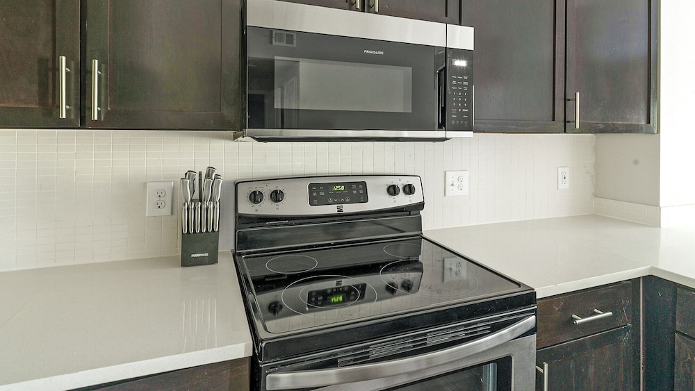 Landing Apartments - Grand Harbor