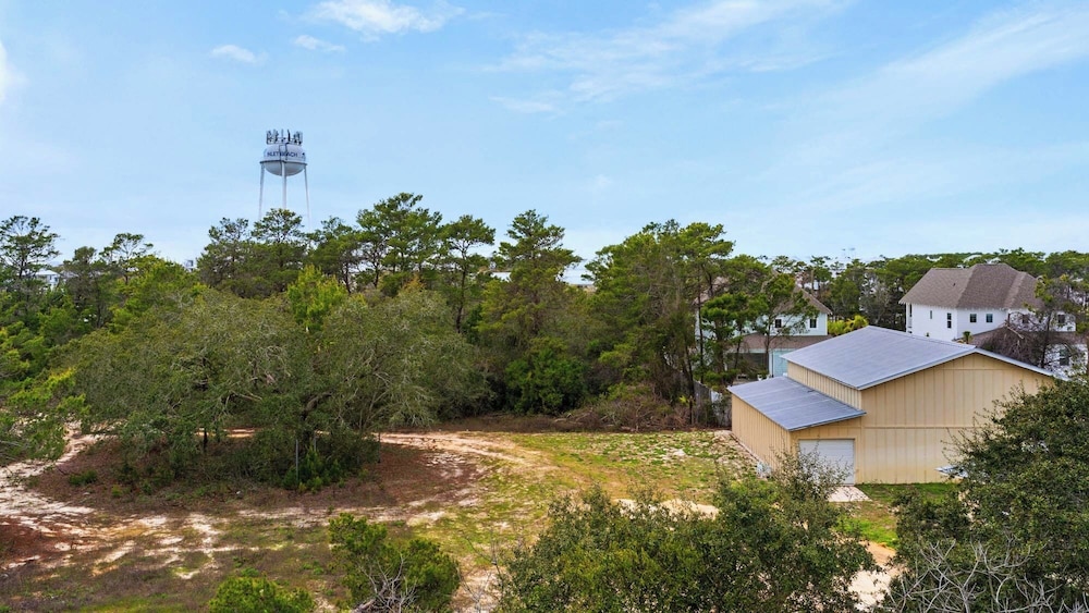 Inlet Beach Retreat With Rooftop Views, 4 Bikes + Free Attraction Tickets!