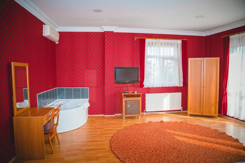 Azim Otel - Property Image 11