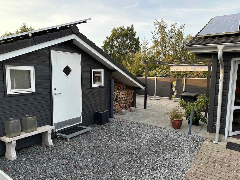 5 Star Holiday Home in Farvang