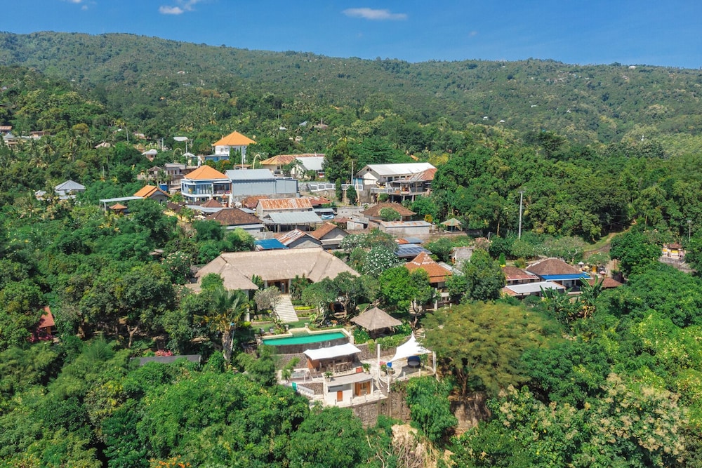 Bougainville Hill Villa