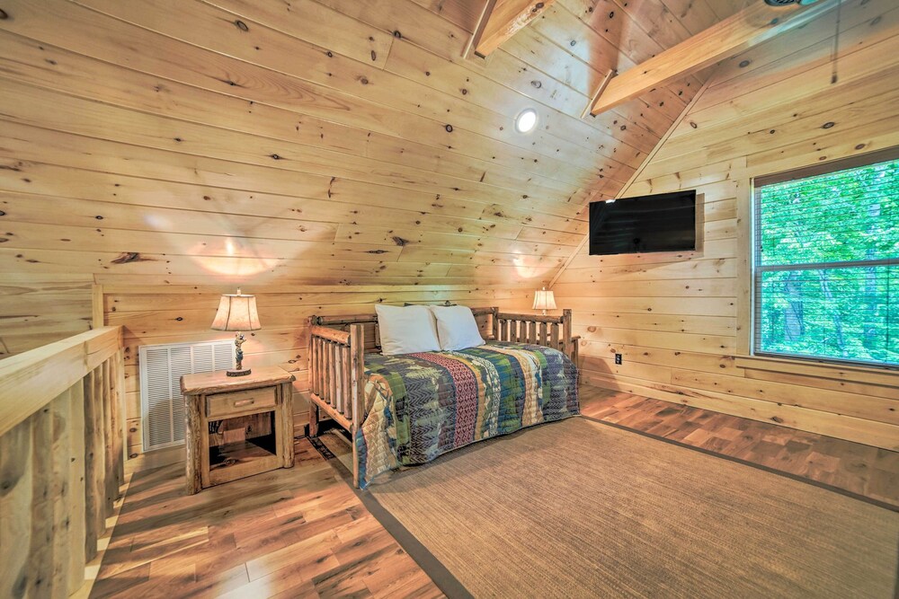 Hot Tub, Pool Access & Fire Pit: Gatlinburg Cabin view 4