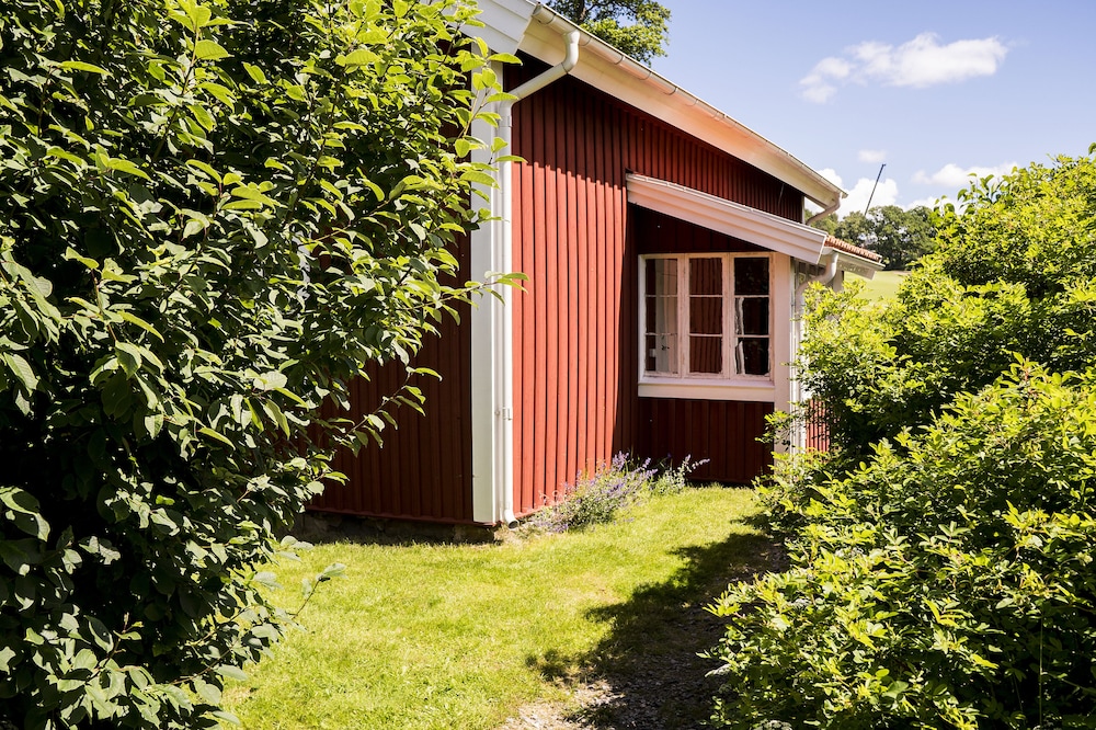 Anfasteröd Gårdsvik