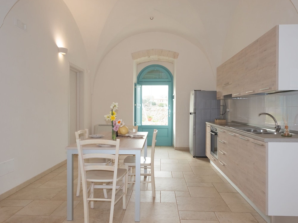 Trulli-style Chalet Near Forest Walks