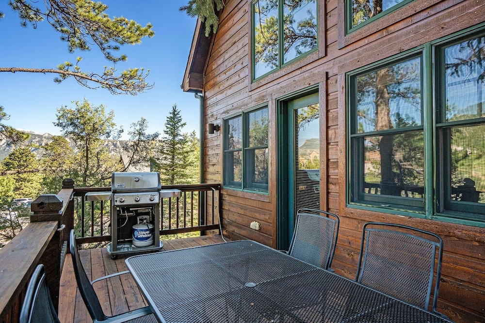 Cozy Solitude Cabins - Estes Park CO
