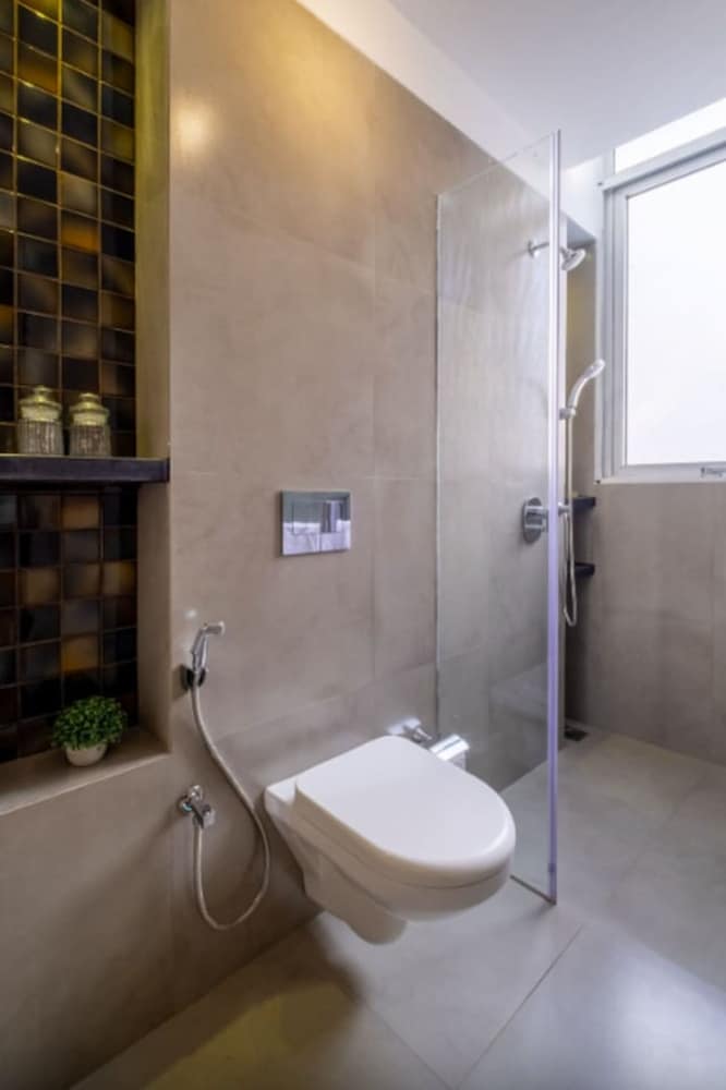 Chic 2BR Retreat in Assagao Near Bawri Izumi