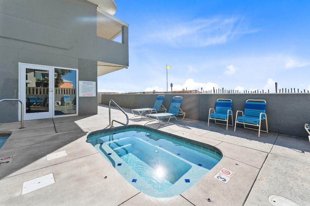 Island Royale 606
