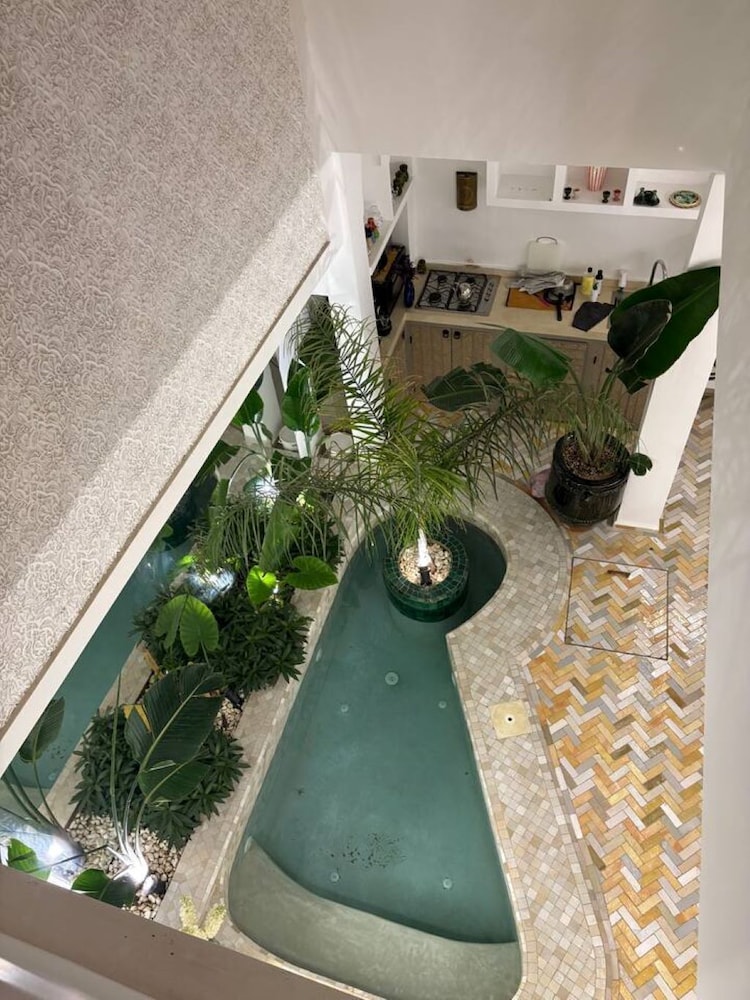 Beautiful Arab House With Swimming Pool