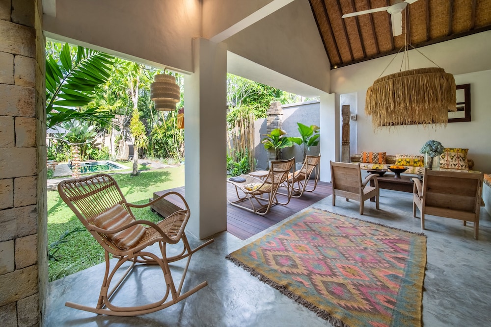 Katak Villa by Villa Finder